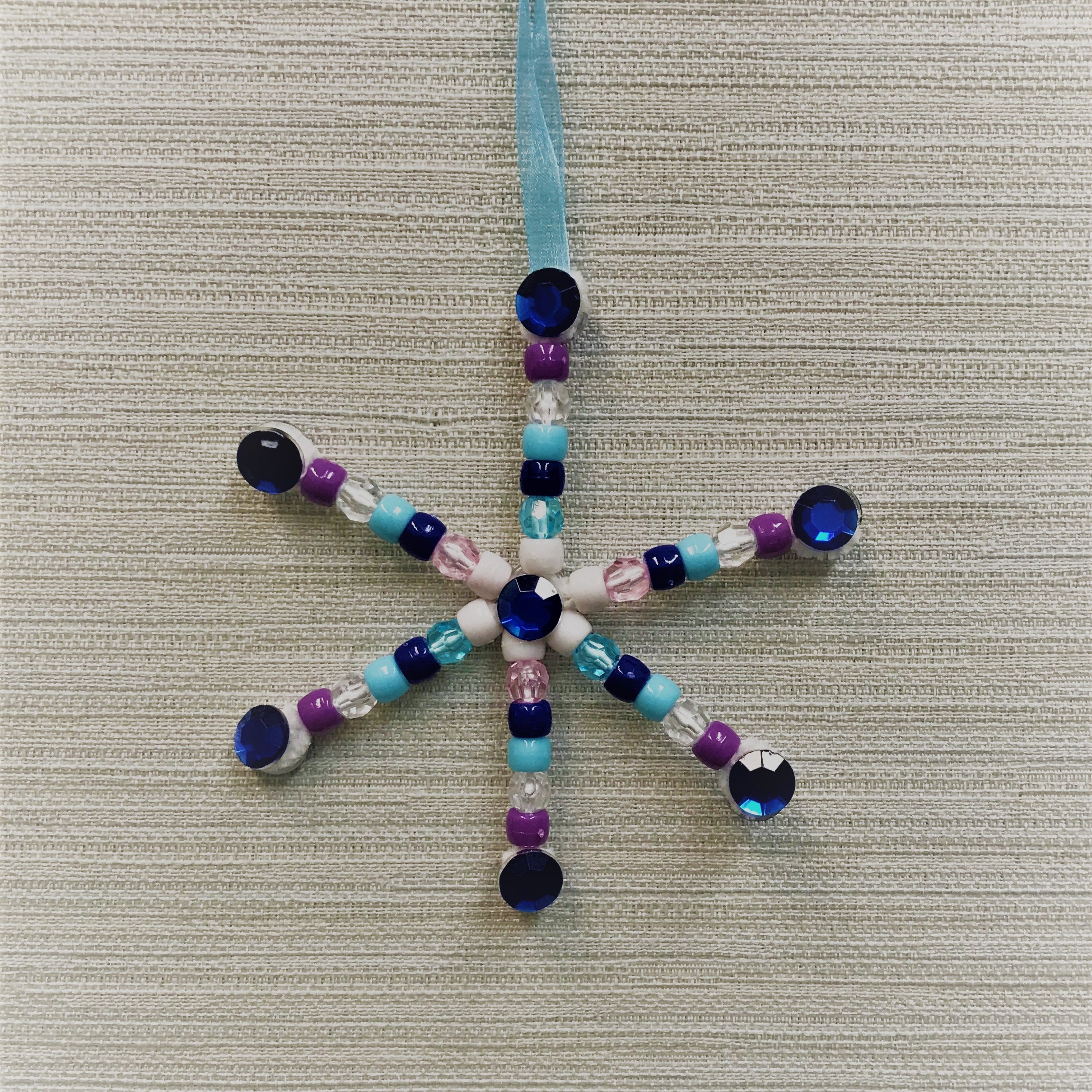 Image for Artsy Smartsy Kids | Beaded Snowflakes